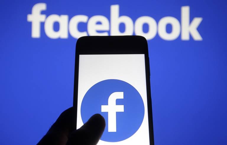 Facebook to settle privacy suit with $725m