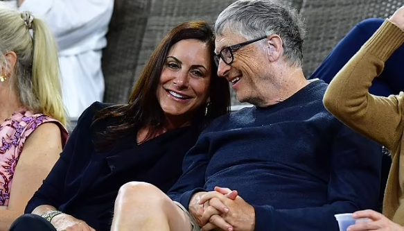 Bill Gates reportedly dating Oracle CEO’s widow